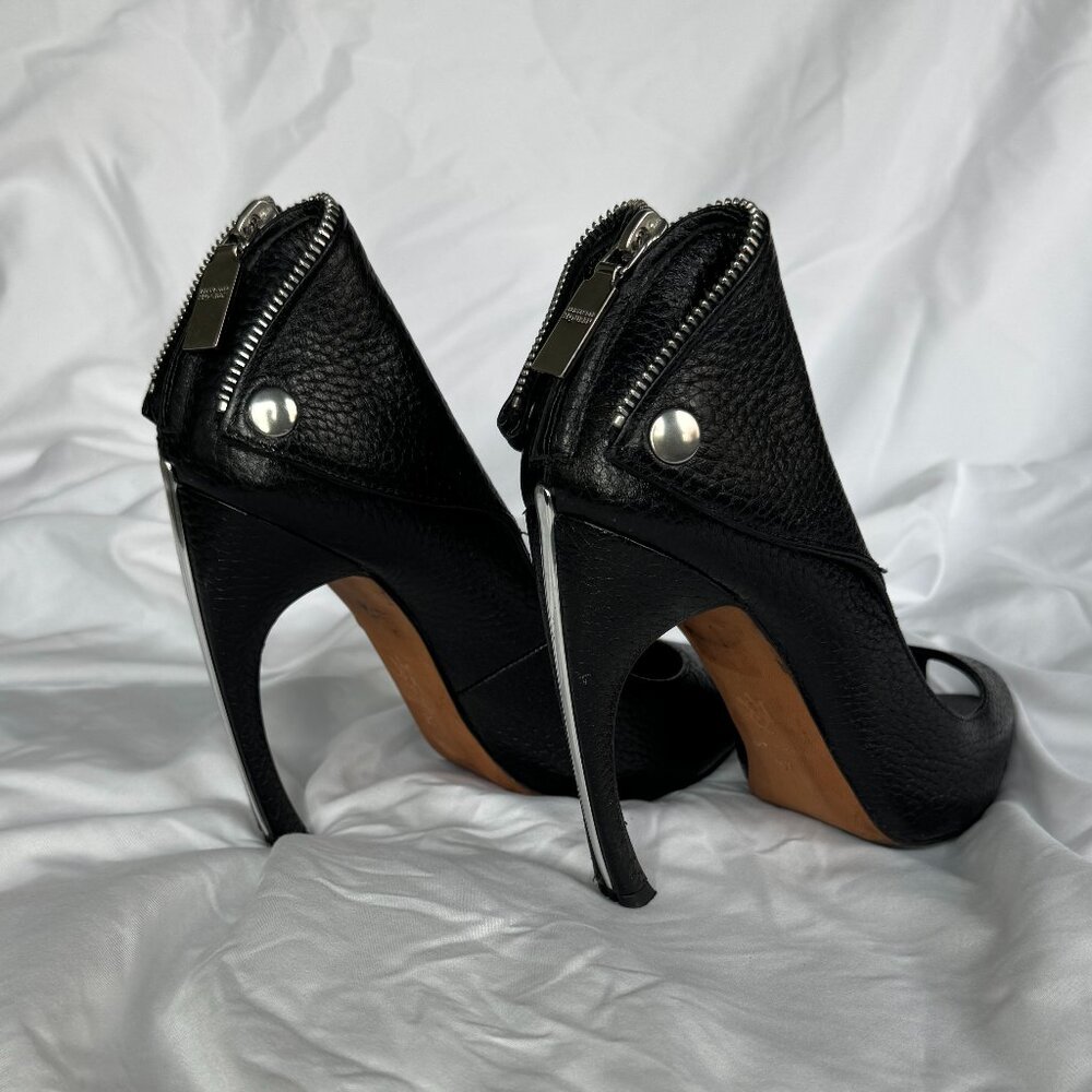 ALEXANDER MCQUEEN Faithful black leather zip biker peeptoe bootie EU37 - Picture 4 of 5